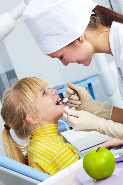 Tandlægeundersøgelse - Stock-foto