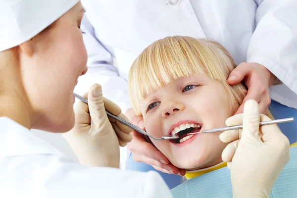 Tandheelkundige onderzoek — Stockfoto