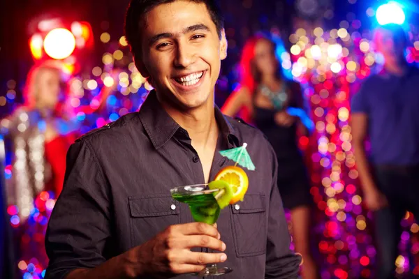 Guy with cocktail — Stock Photo, Image