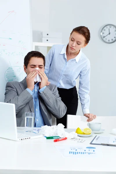 Blowing nose — Stock Photo, Image