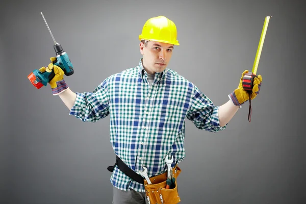 Hombre con herramientas — Foto de Stock