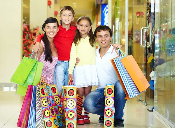 Einkaufsfamilie — Stockfoto