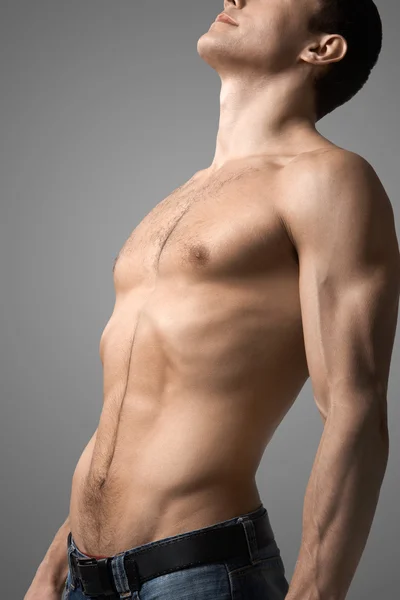 Uomo in topless — Foto Stock