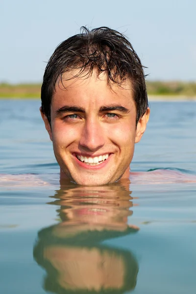 Killen i vatten — Stockfoto