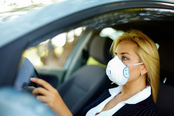 Driving in polluted zone — Stock Photo, Image