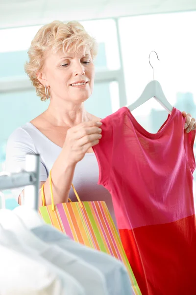 Shopper med linne — Stockfoto
