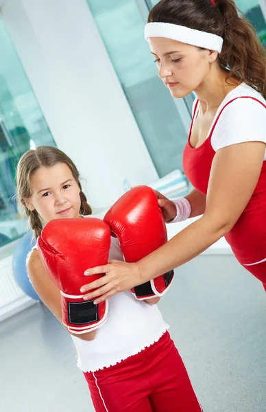 Vrouwelijke boksers — Stockfoto