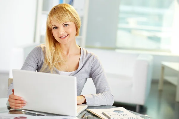 Cutie in business — Stock Photo, Image