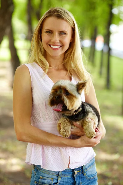 Owner of yorkie — Stock Photo, Image