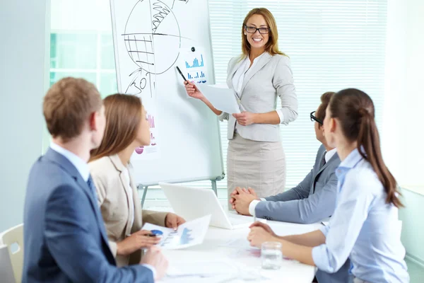 Presenting strategy — Stock Photo, Image