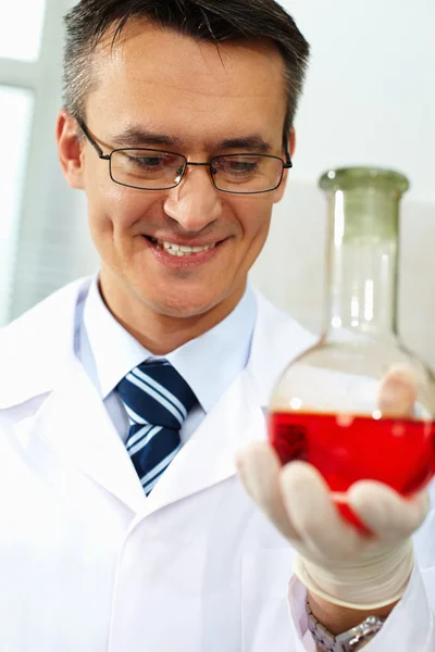 Šťastný chemik — Stock fotografie