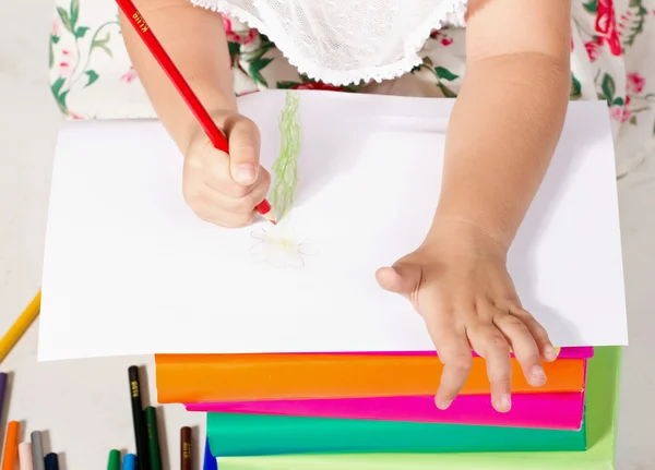 Little girl drawing crayon — Stock Photo, Image