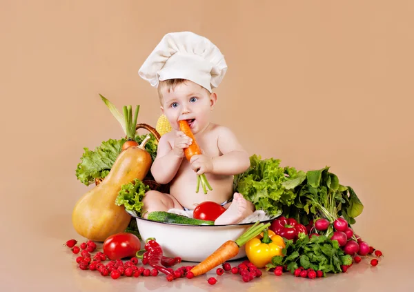 Kind en groenten — Stockfoto