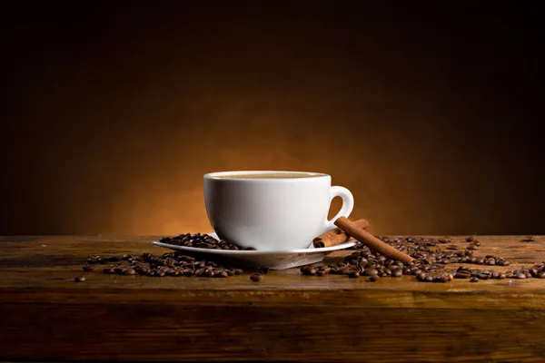 Espresso with cinnamon — Stock Photo, Image