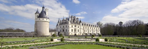Slottet och trädgården av chenonceau — Stockfoto