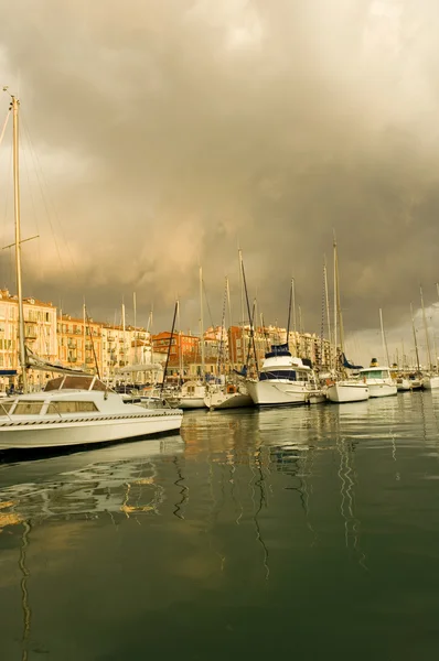 Porto di Nizza dopo la tempesta — Foto Stock