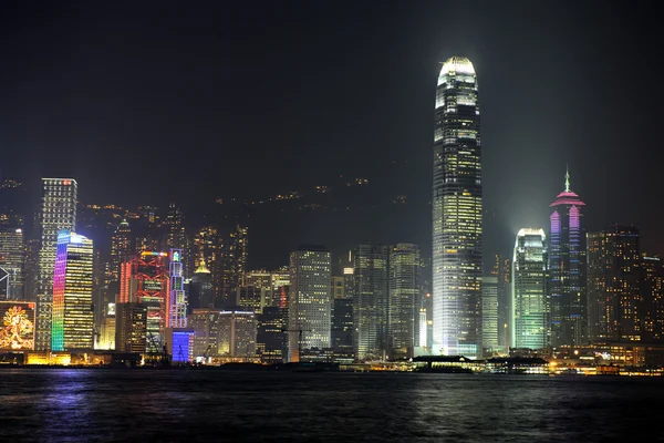 香港的夜景，你可以看到污染 — 图库照片#
