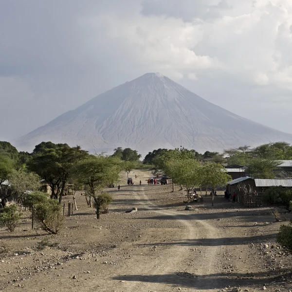 Tanzani yanardağ, ol doinyo lengai, Tanzanya, Afrika — Stok fotoğraf