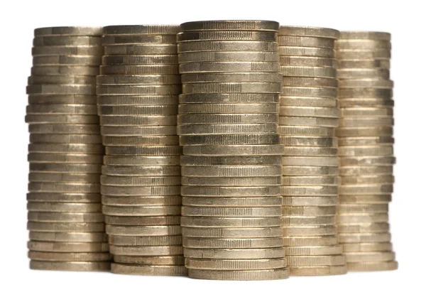 Pile da 1 Euro Monete davanti allo sfondo bianco — Foto Stock