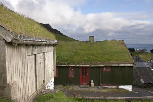 Häuser im Dorf der Insel Mykines, Färöer — Stockfoto
