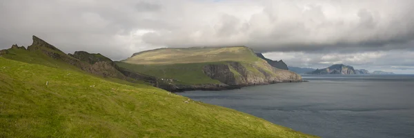 Scenic view of coast of Mykines, Faroe Islands — Stock Photo, Image