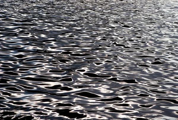 Óleo sobre a água — Fotografia de Stock