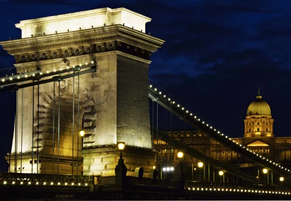 stock image Night view of Chain Bridge in Budapest, Hungary