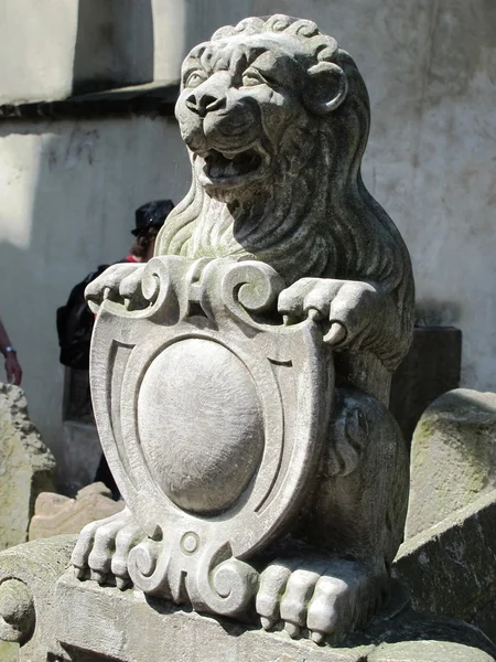 Sculptuur van een Leeuw op de oude Joodse begraafplaats in Praag Rechtenvrije Stockafbeeldingen