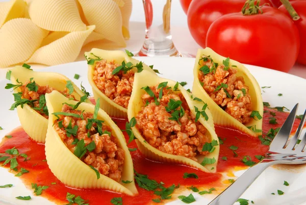 Pasta shells stuffed with meat — Stock Photo, Image