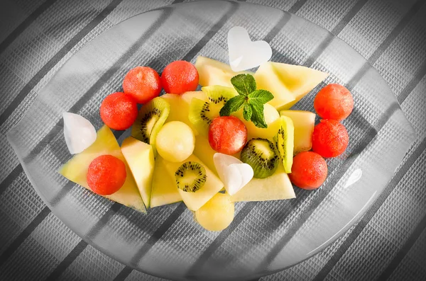 Салат из свежих фруктов — стоковое фото