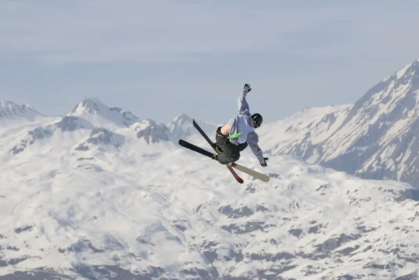 Freestyle skier in les Arcs. France — Stock Photo, Image