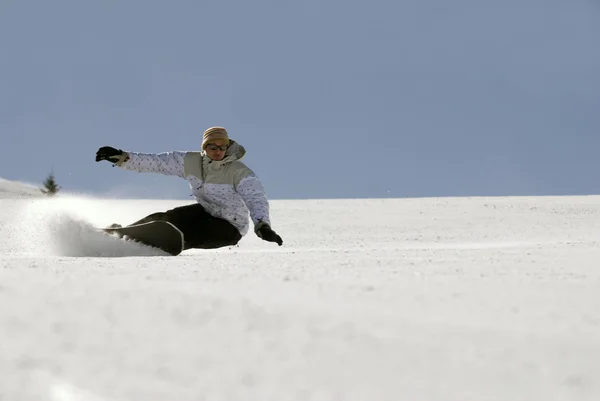 Людина сноубординг — стокове фото
