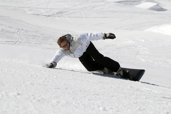 Man snowboarden Rechtenvrije Stockfoto's
