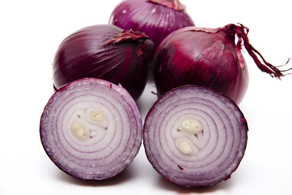 Red onion halves — Stock Photo, Image