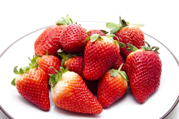 Strawberries on plate — Stock Photo, Image