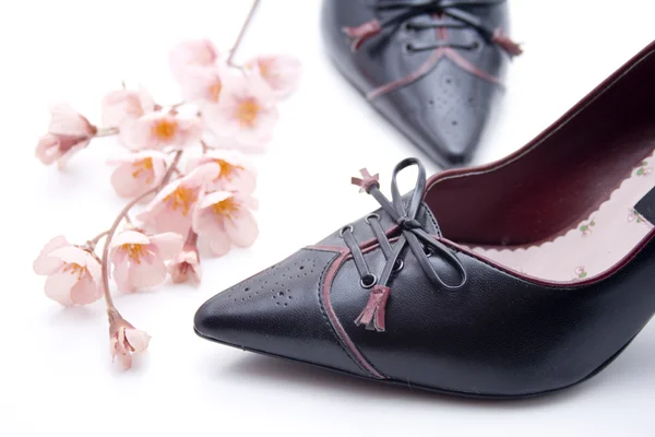 Κυρίες παπούτσι με floral διακόσμηση — Φωτογραφία Αρχείου