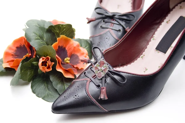 Çiçek süslemeli Bayan Ayakkabı — Stok fotoğraf