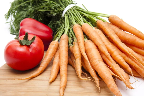 胡萝卜与番茄和辣椒粉 — 图库照片