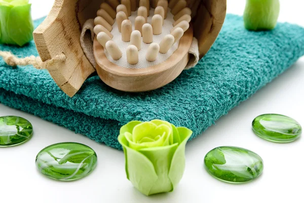 Escova de massagem com flor de cheiro — Fotografia de Stock