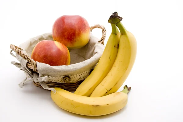 Bananas e maçãs — Fotografia de Stock