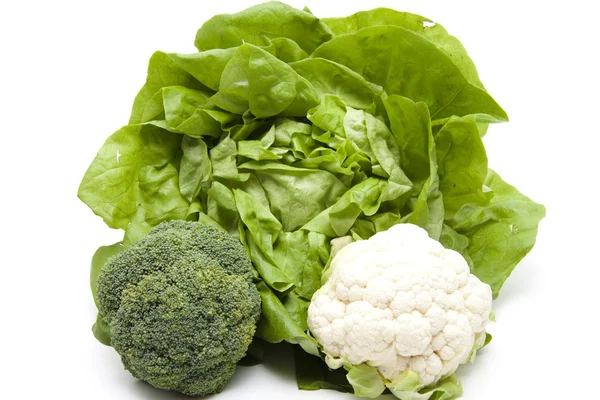 Karnabahar ve brokoli ile taze marul — Stok fotoğraf