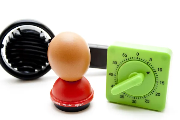 Egg with time clock — Stock Photo, Image