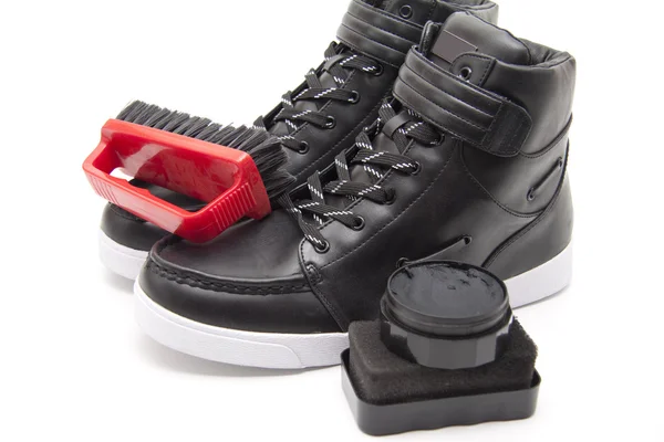 Shoes with shoe polish — Stock Photo, Image