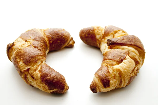 Laugen-Croissant zum Frühstück — Stockfoto