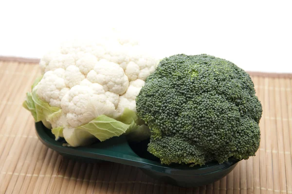 Cauliflower and broccoli — Stock Photo, Image