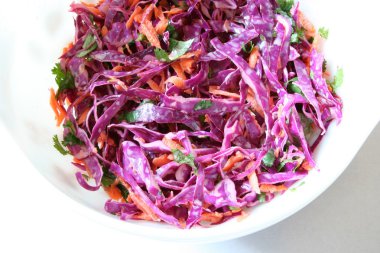 renkli lahana salatası