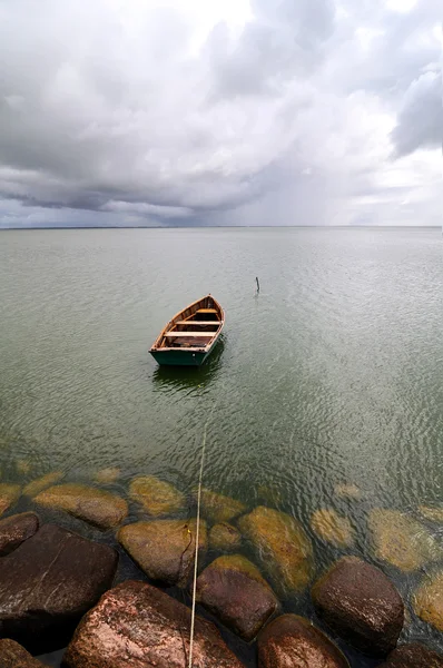 Oude vissersboot — Stockfoto