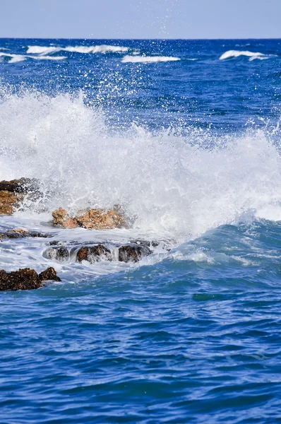 Stock image Heavy sea and sea foam