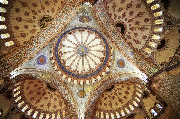 Interior de la mezquita azul — Foto de Stock