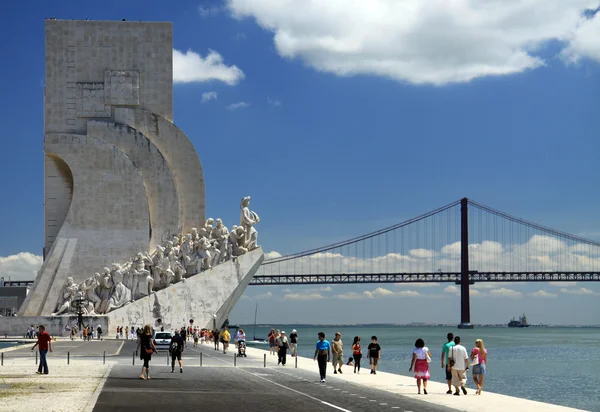 Monumento a los Descubrimientos en Lisboa (Portugal) ) — Foto de Stock